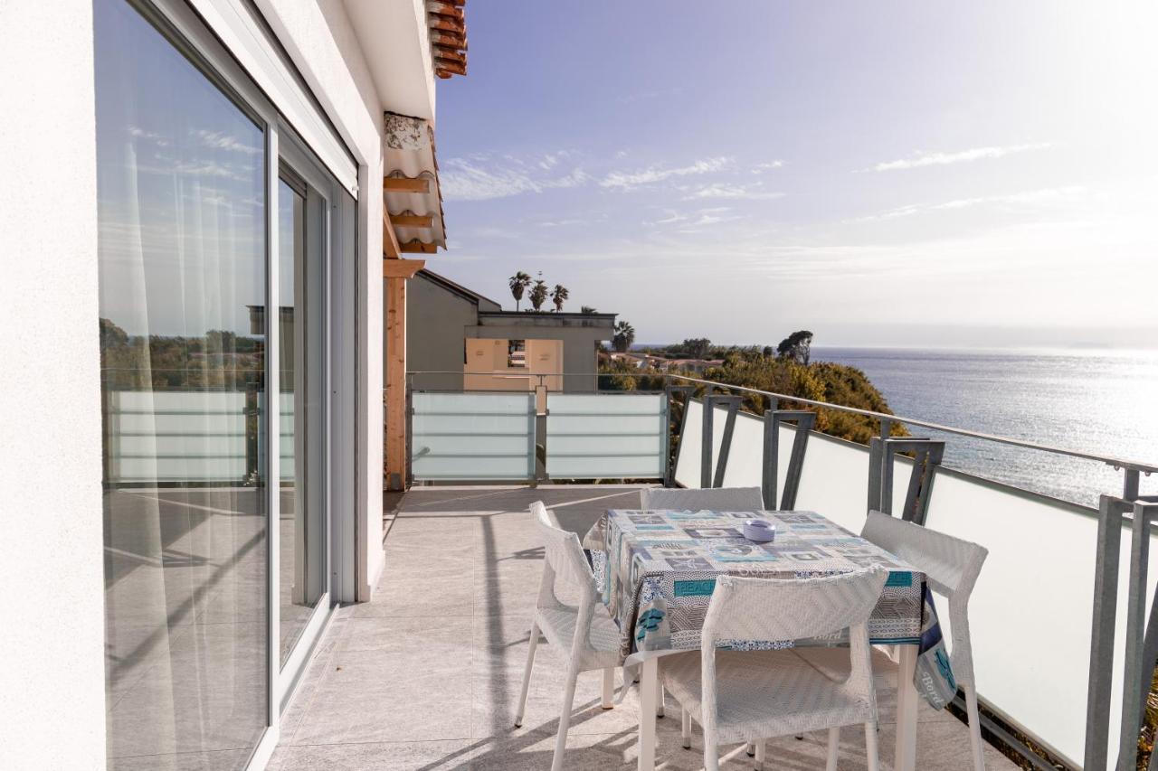 Hotel Villaggio Stromboli サンタ・ドメーニカ エクステリア 写真