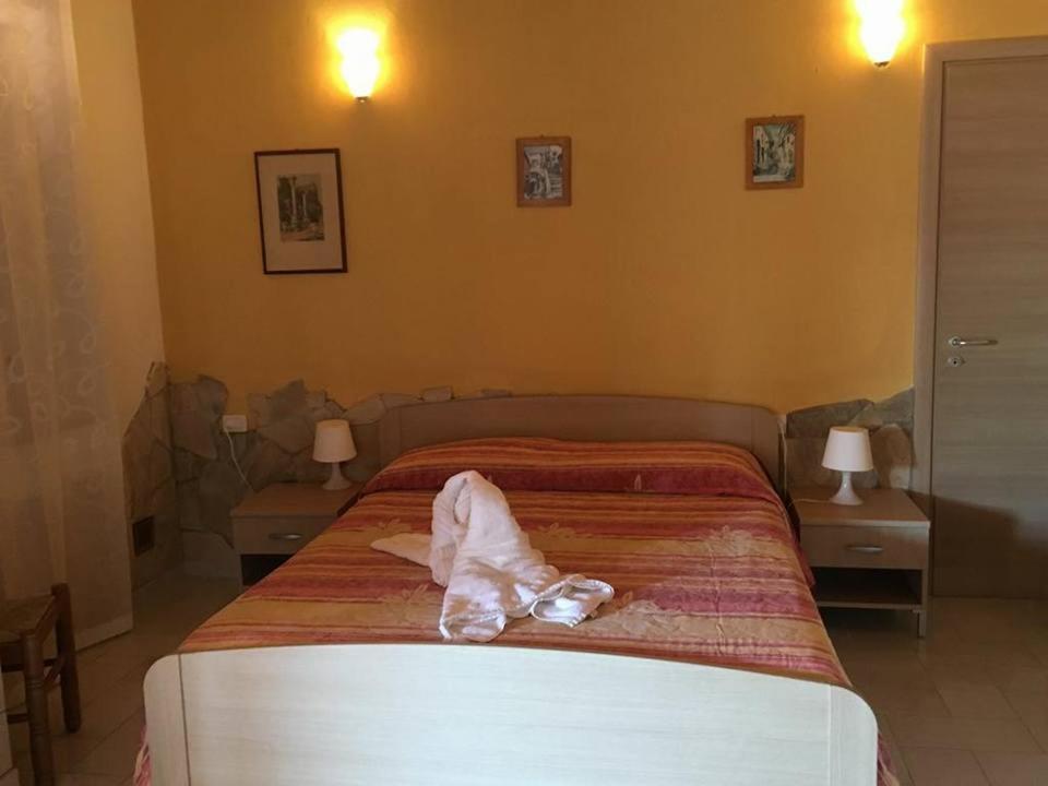 Hotel Villaggio Stromboli サンタ・ドメーニカ エクステリア 写真