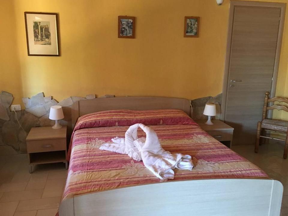 Hotel Villaggio Stromboli サンタ・ドメーニカ エクステリア 写真