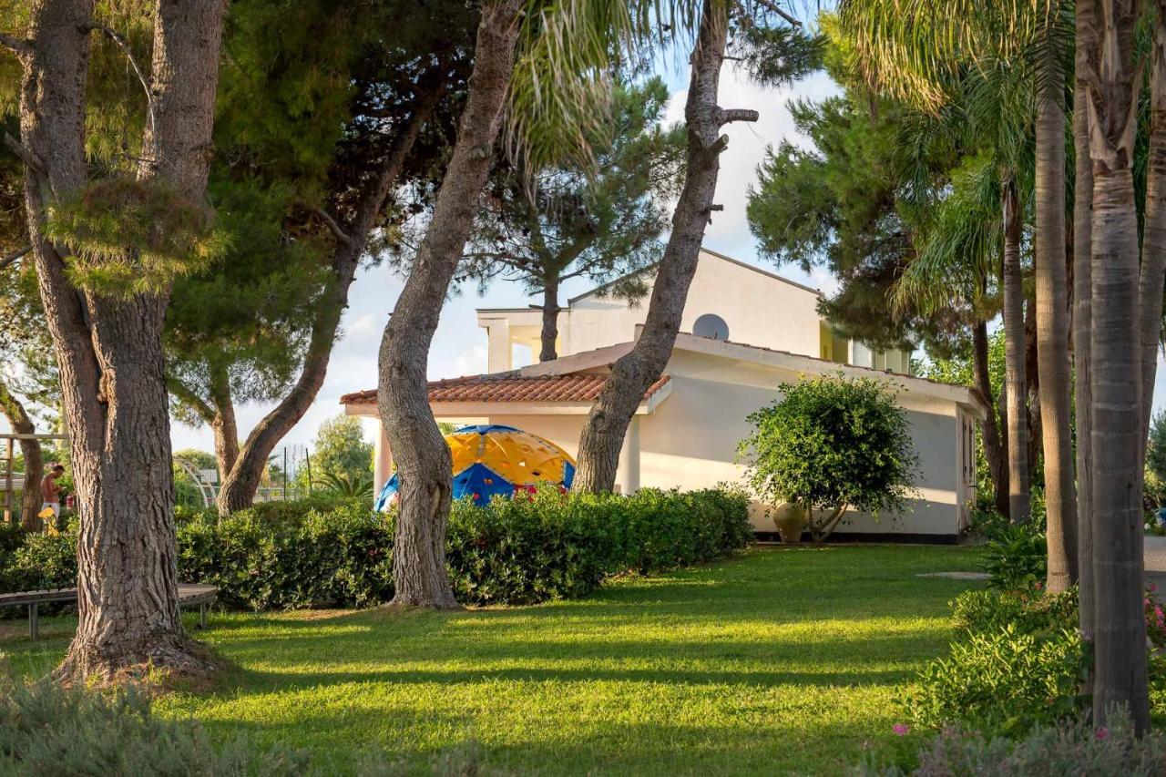 Hotel Villaggio Stromboli サンタ・ドメーニカ エクステリア 写真