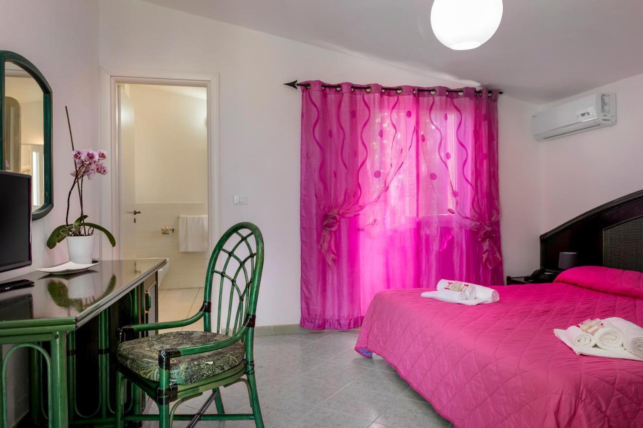 Hotel Villaggio Stromboli サンタ・ドメーニカ エクステリア 写真